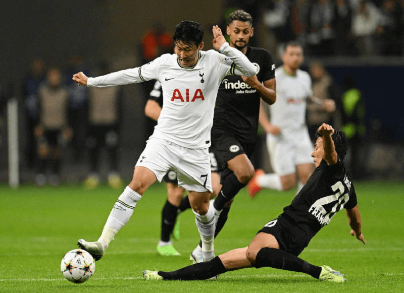 Tottenham bị Frankfurt cầm hòa